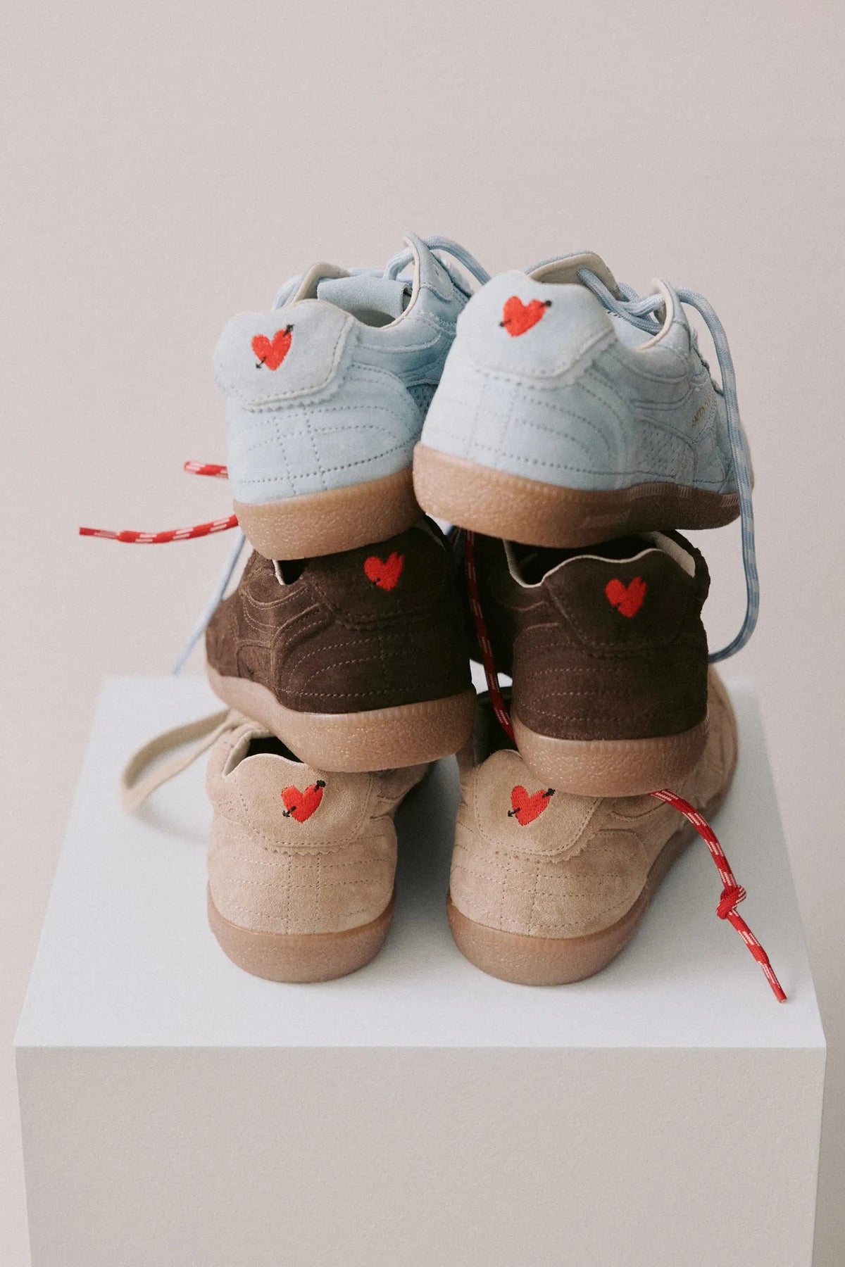 Sneaker Have You Ever in Taupe