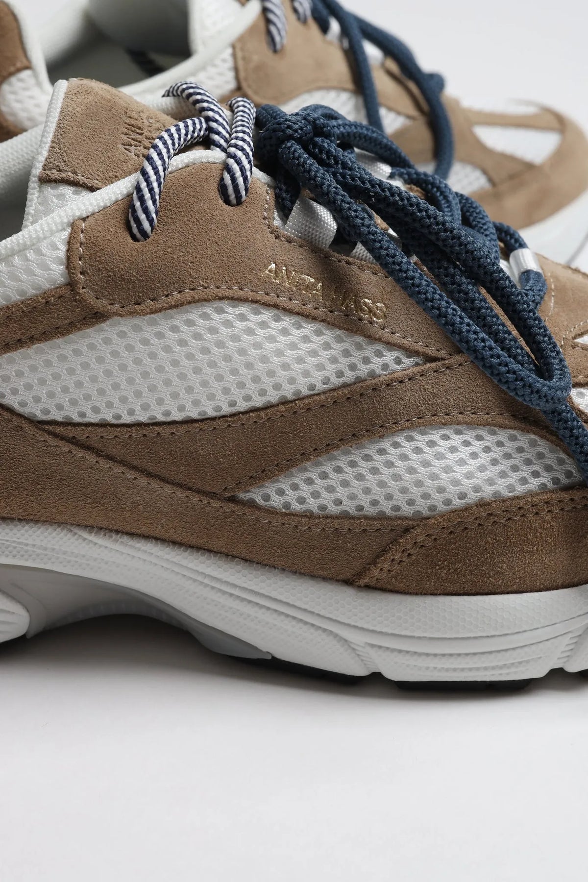 Sneaker Have You Ever Moved in Beige/White