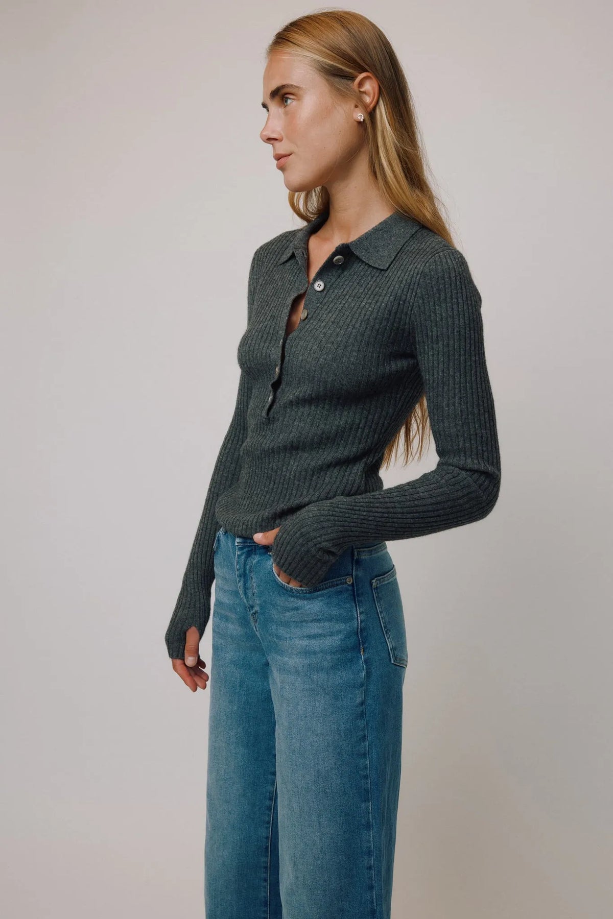 Strickpolo Abigail in Grau