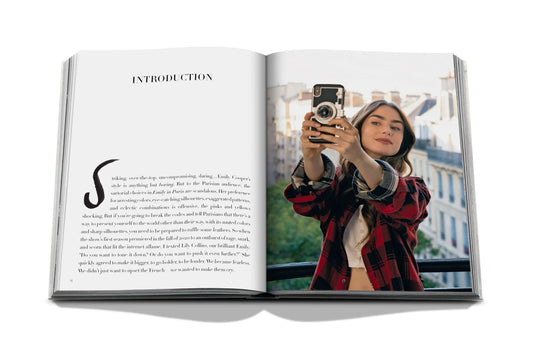 Bildband Emily in Paris - The Fashion Guide