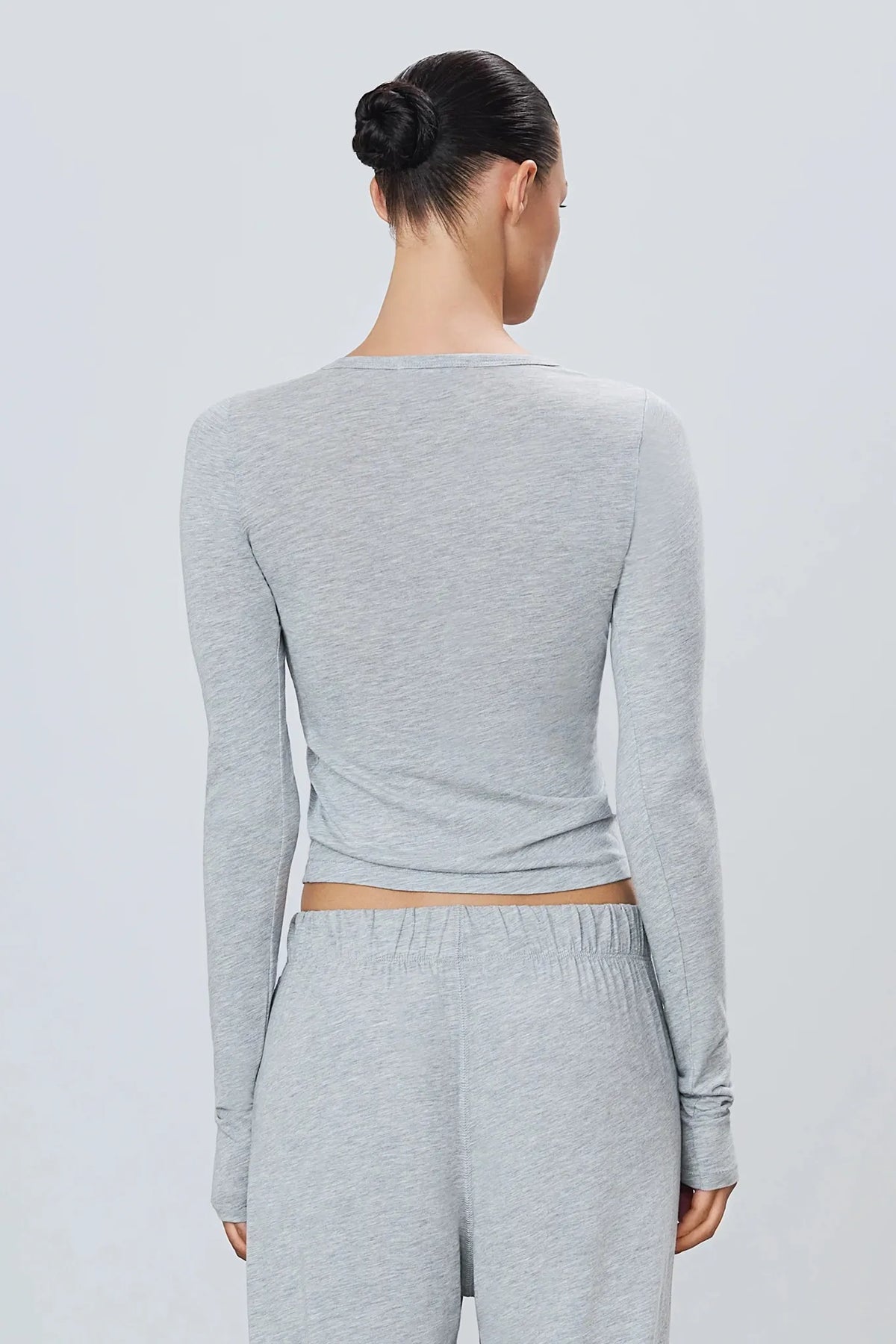 Longsleeve Fitted Crewneck in Heather Grey
