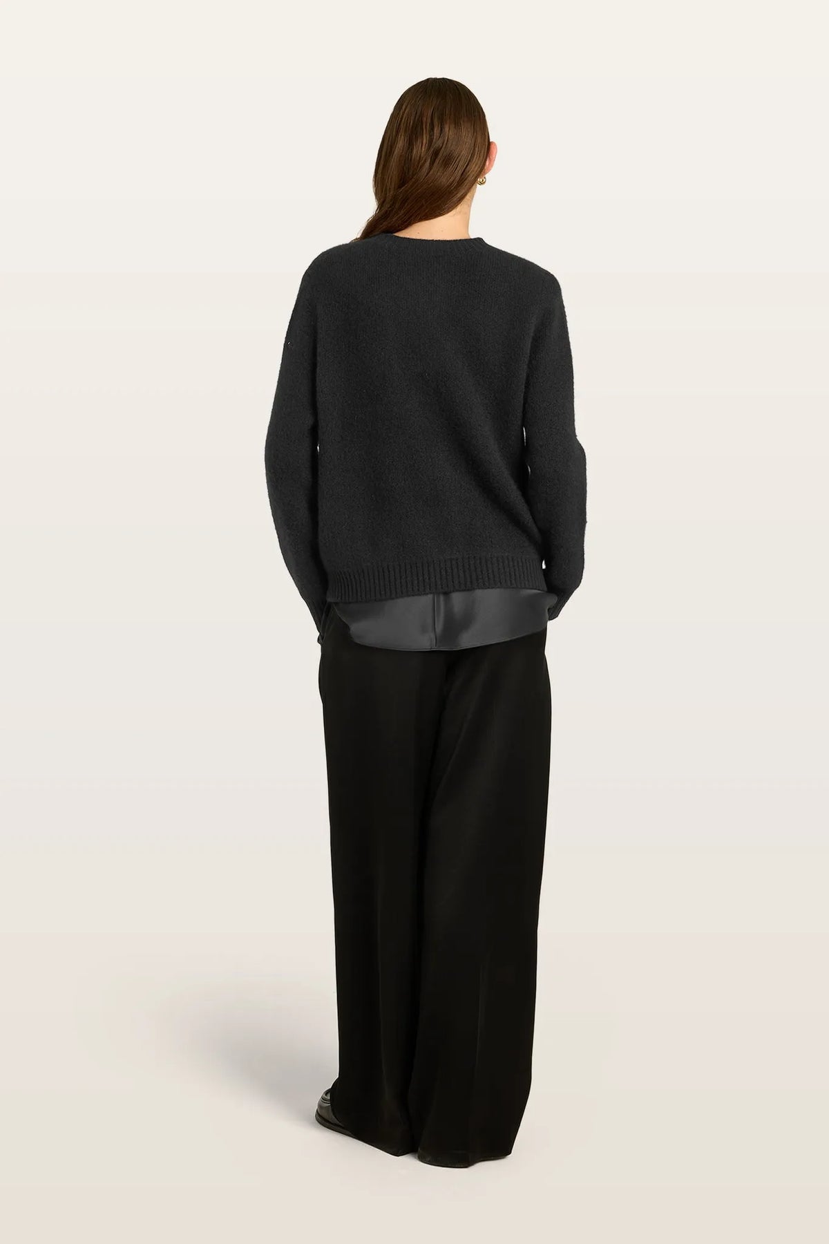 Cardigan Cinder in Black