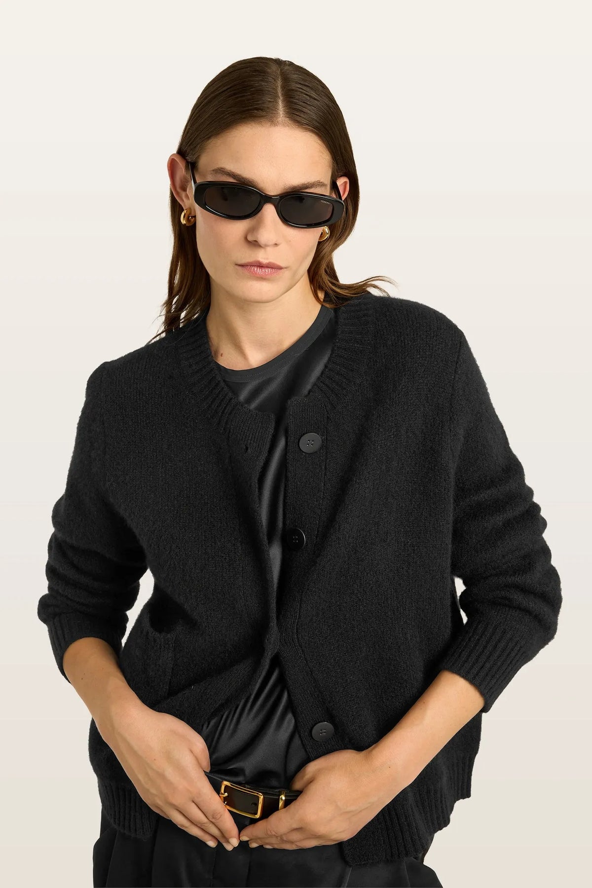 Cardigan Cinder in Black