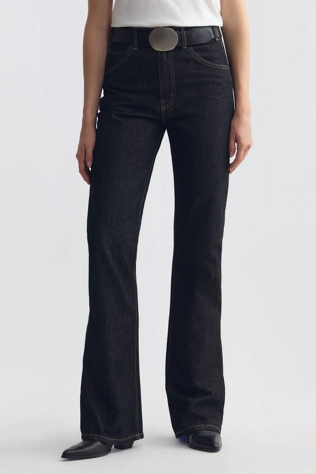 Jeans Joan in Resin Rinse