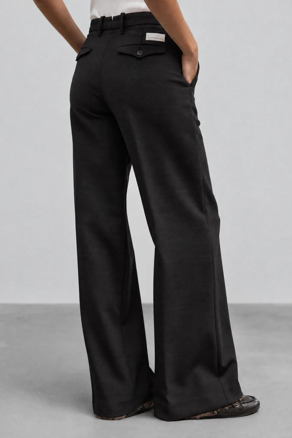 Hose Nadia Chino Palazzo in Nero