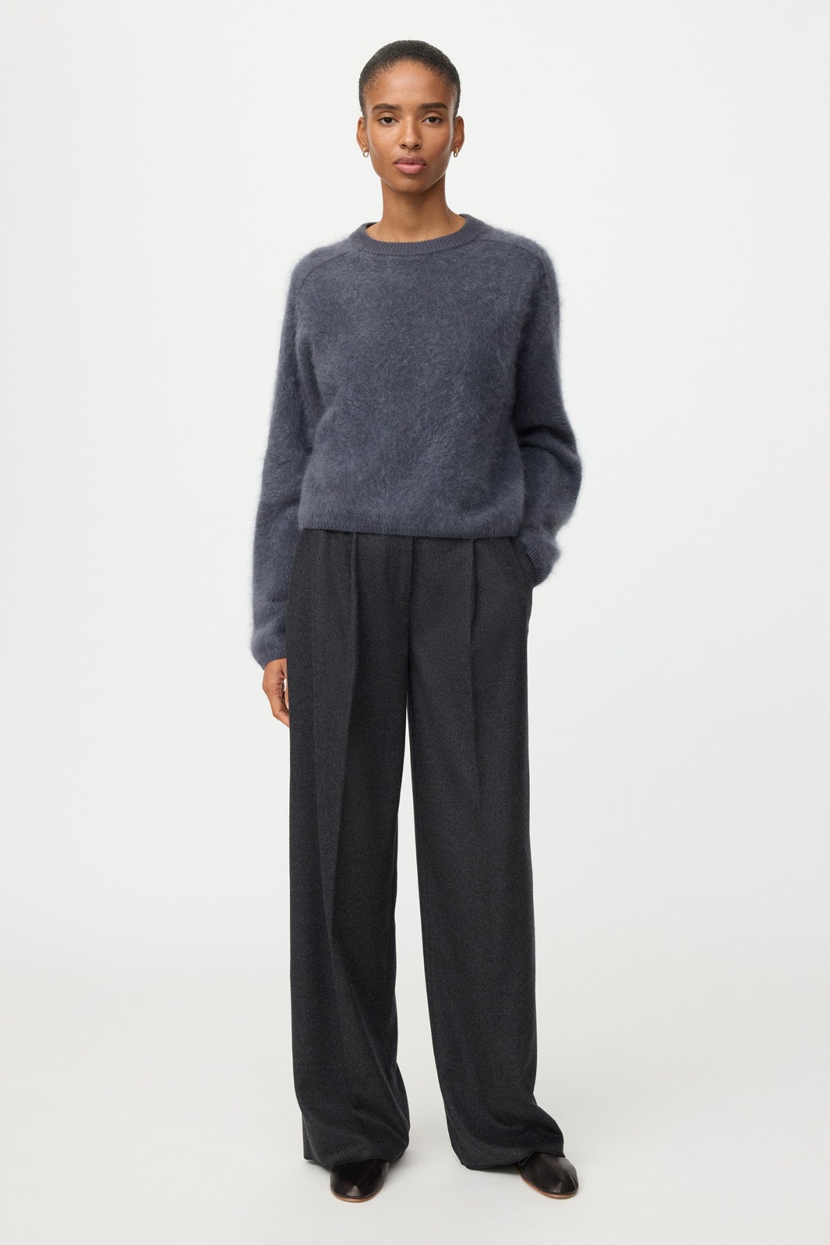 Pullover Brushed Crewneck in Anthracite