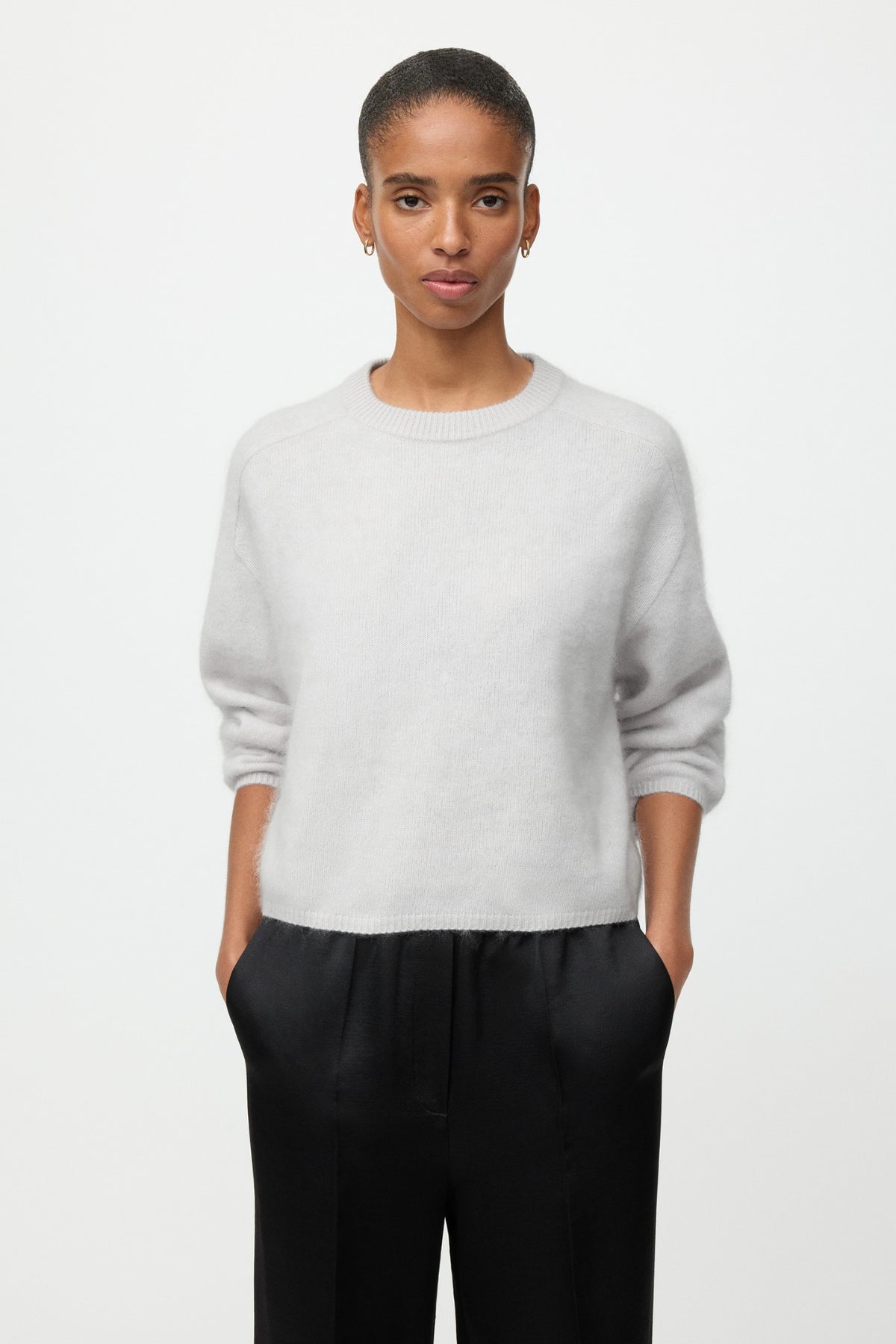 Pullover Brushed Crewneck in Quiet Grey