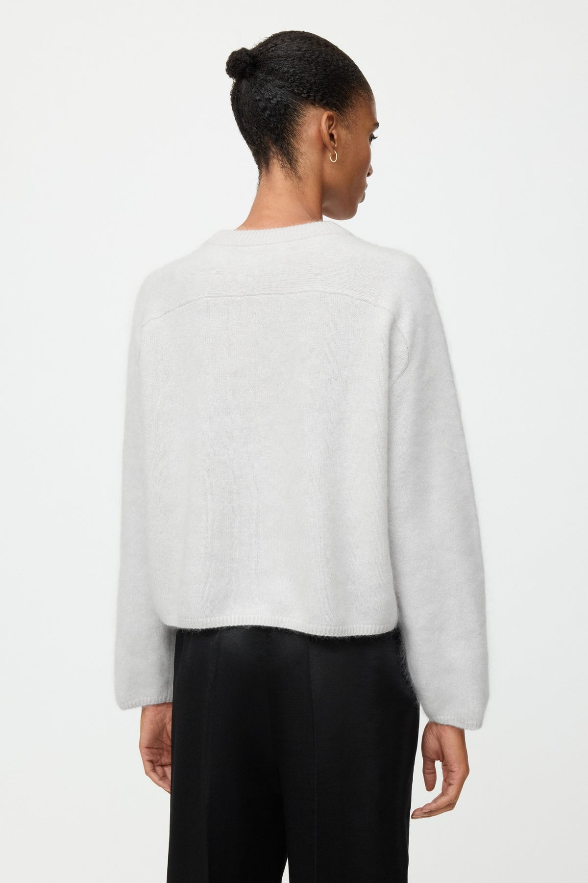 Pullover Brushed Crewneck in Quiet Grey