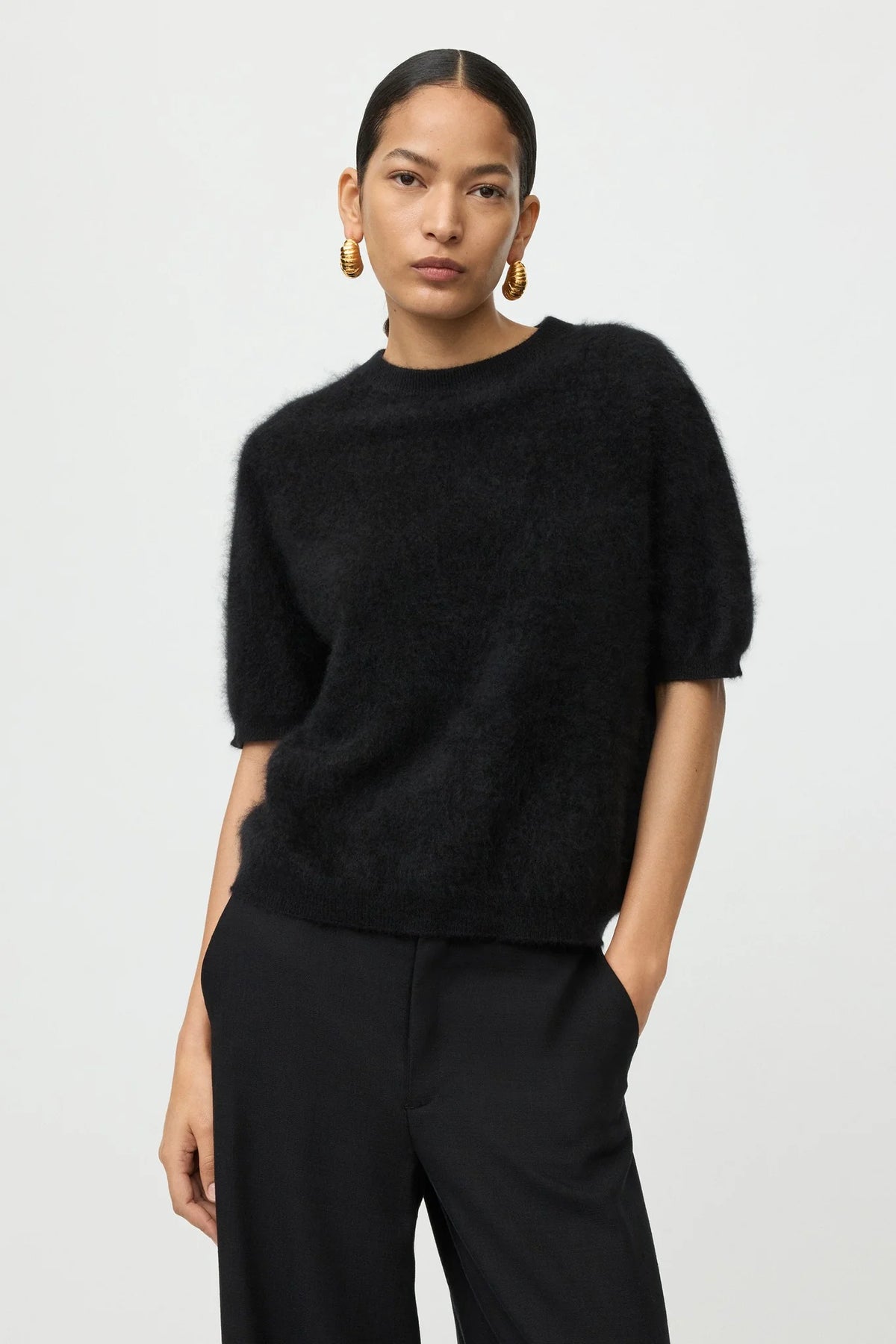 Pullover Brushed Short Sleeve in Black