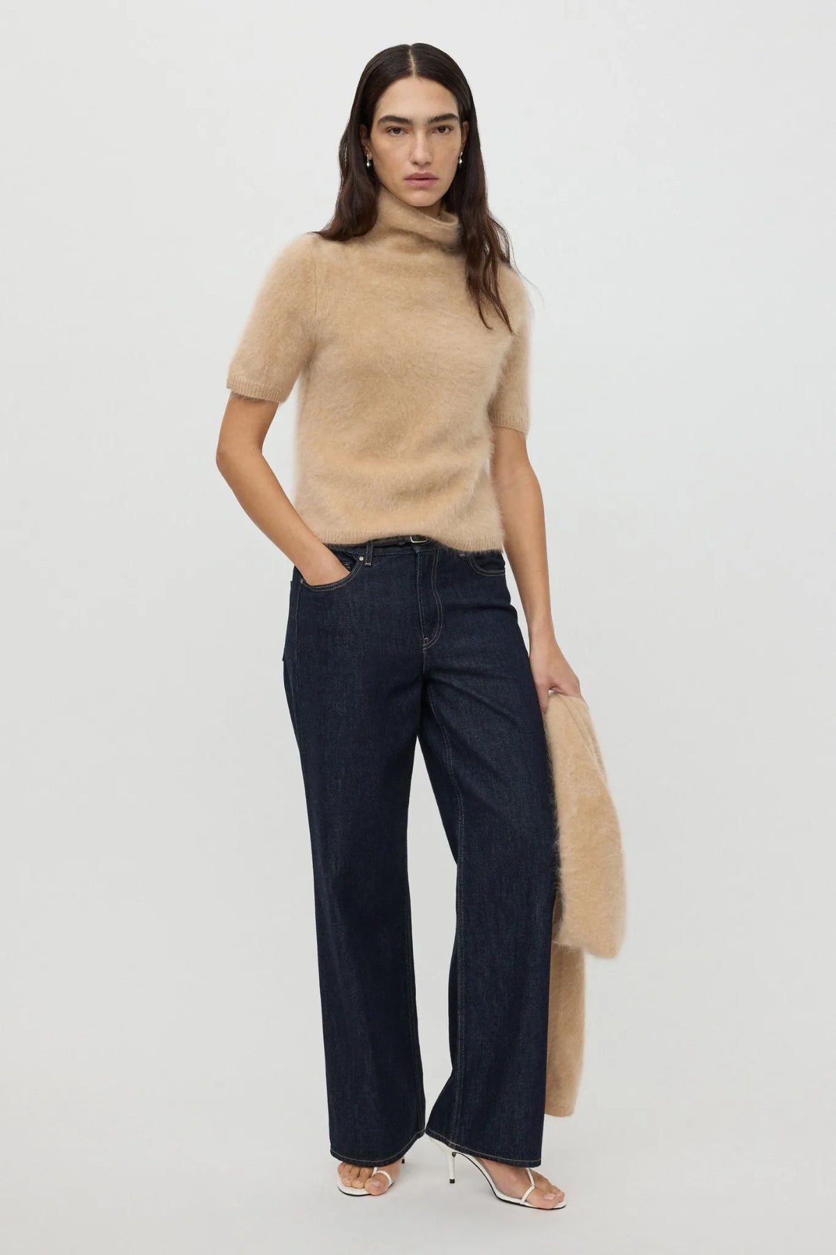 Pullover Brushed Short Sleeve Turtleneck in Camel