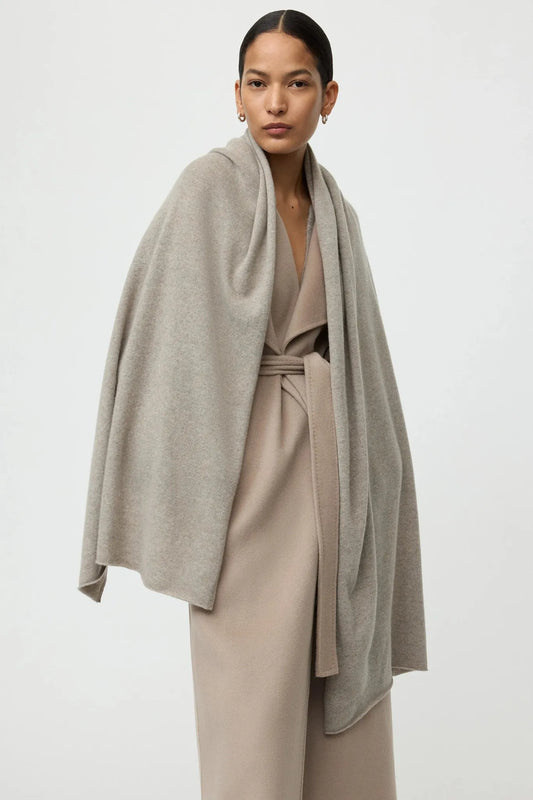 Schal Knitted Scarf in Greige