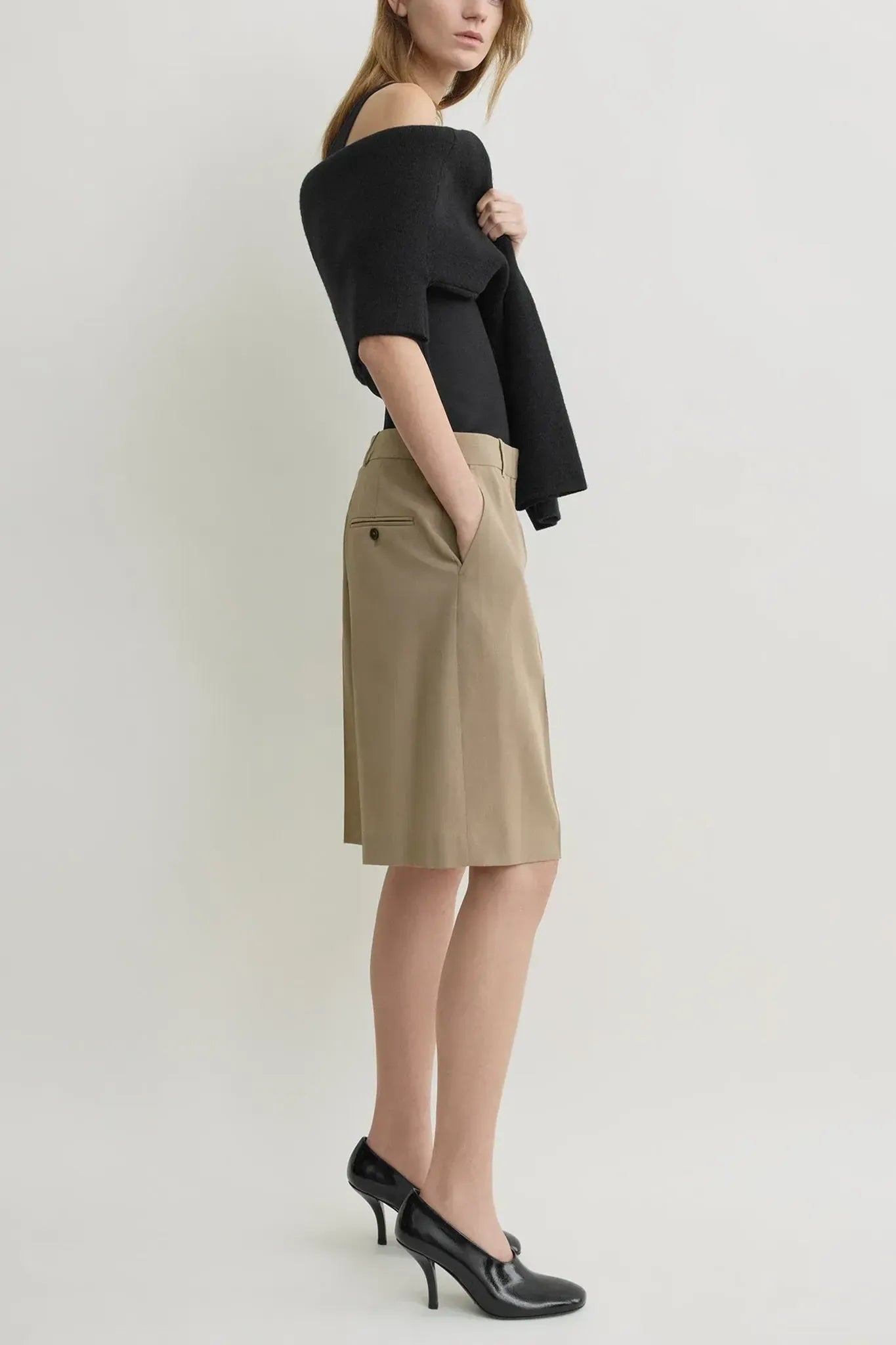 Wide Fluid Shorts in Taupe