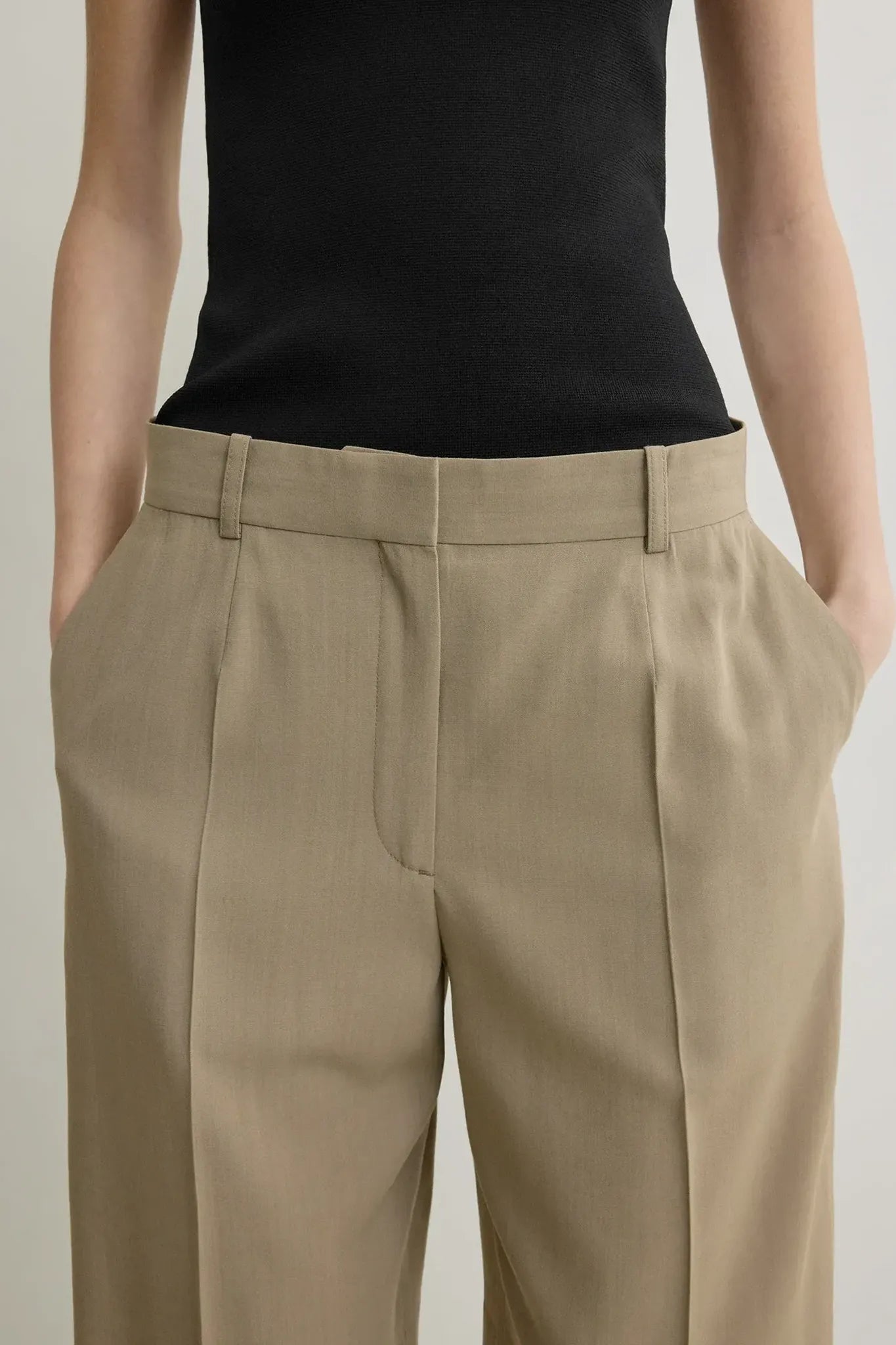 Wide Fluid Shorts in Taupe