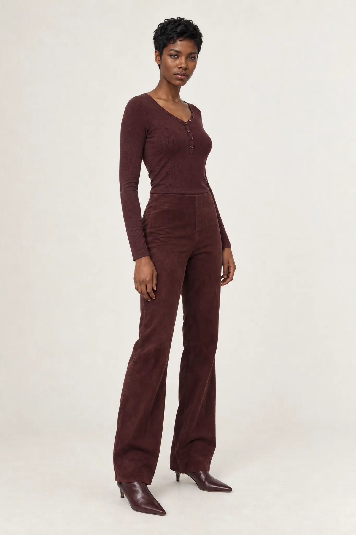 Lederhose Prince Suede in Red Wine